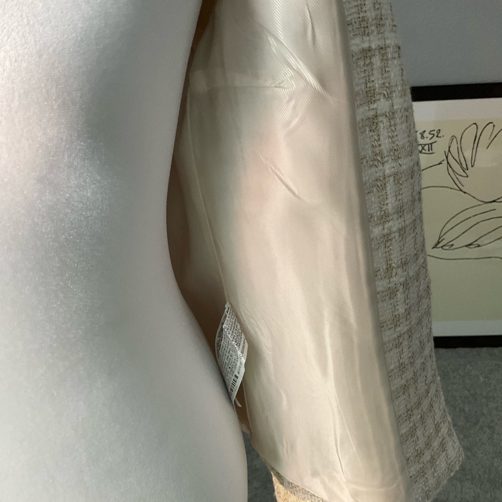 Zara white and beige check textured jacket. - Picture 9 of 16